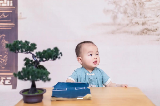 六盘水宝宝喊肚子疼怎么回事